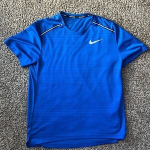 Nike Dri-Fit Men’s Blue Short Sleeve Shirt Large​